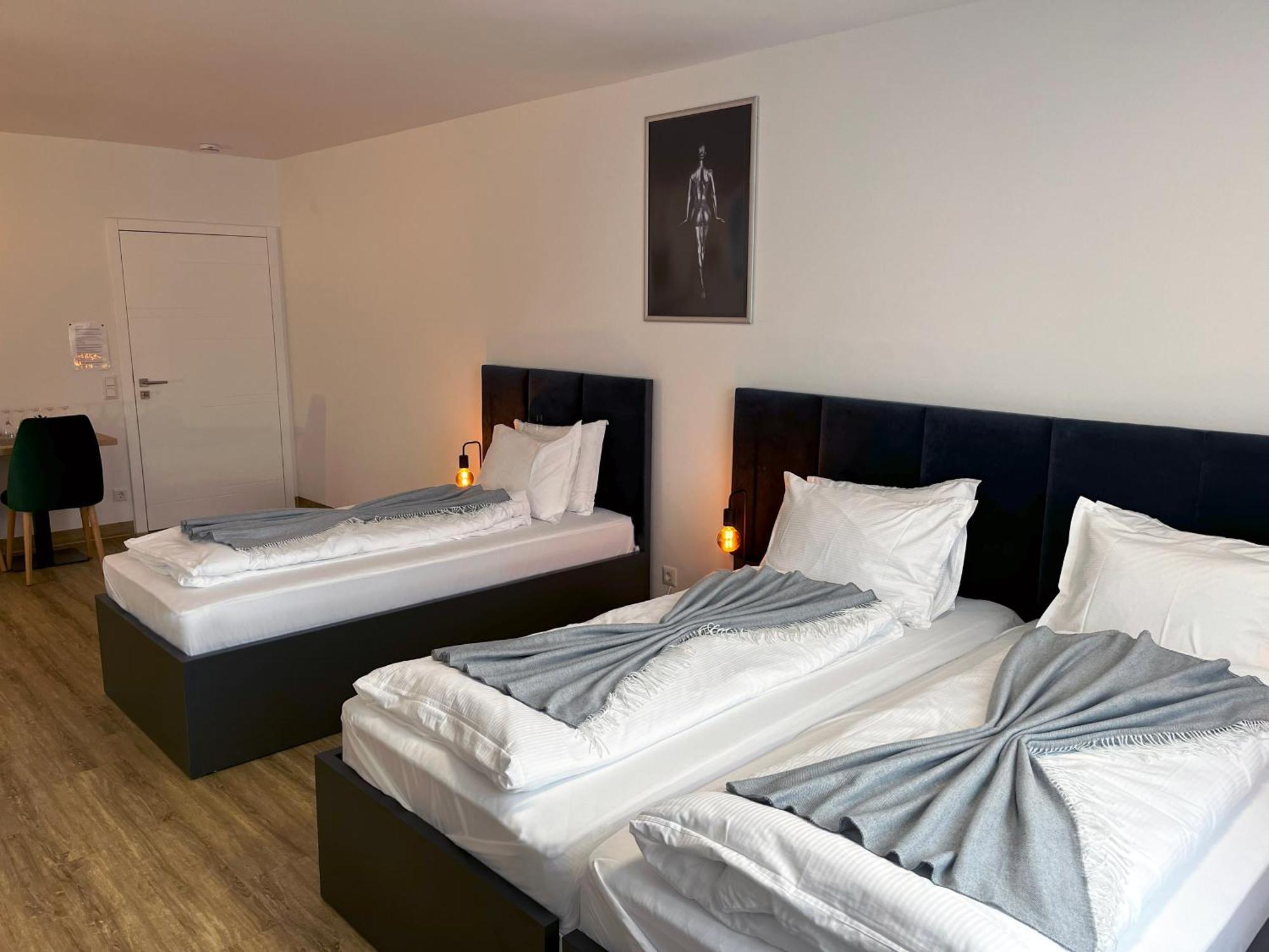 Haven Hotels - Hotel Dona Bergisch Gladbach Exterior photo