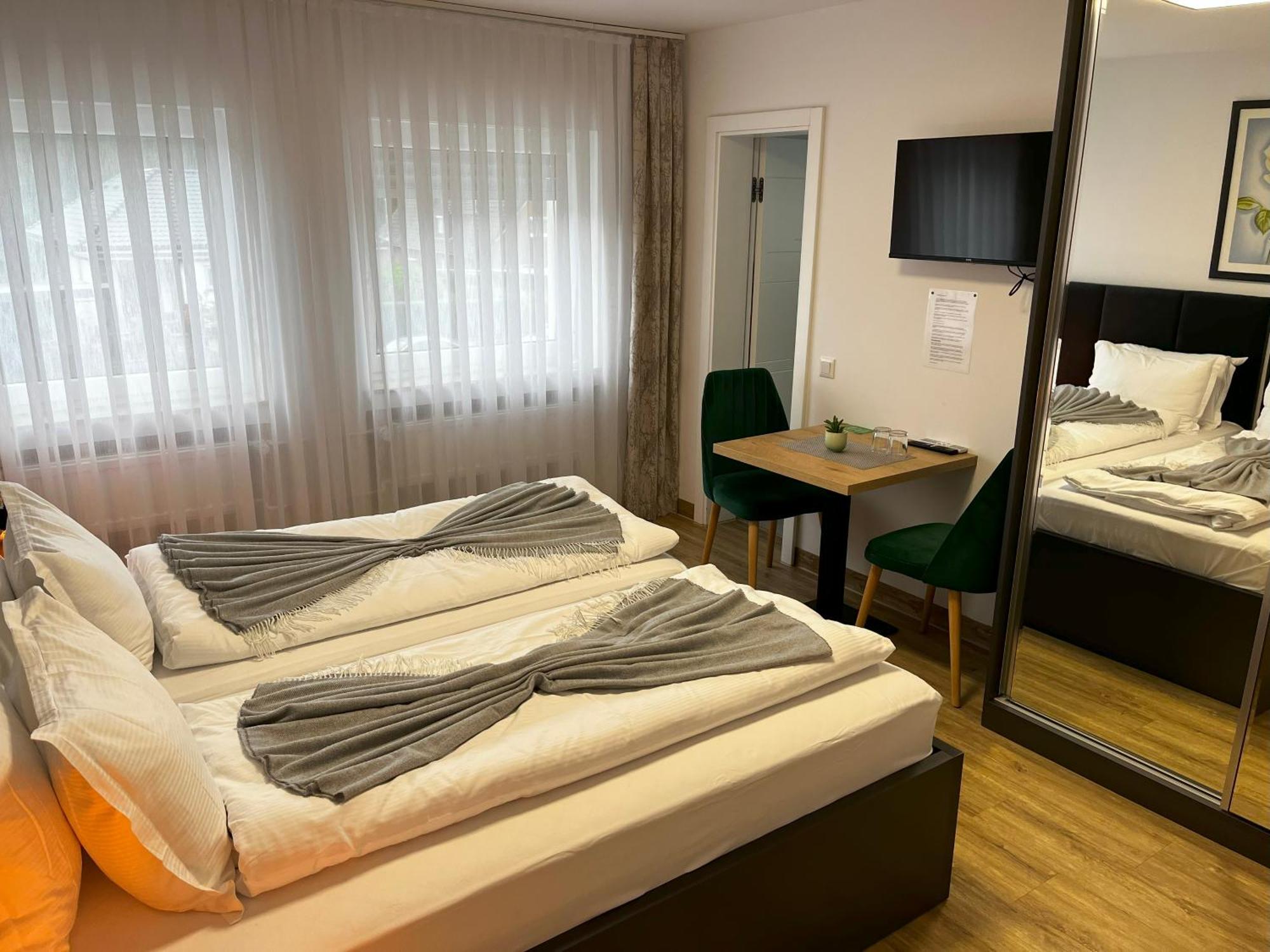 Haven Hotels - Hotel Dona Bergisch Gladbach Exterior photo