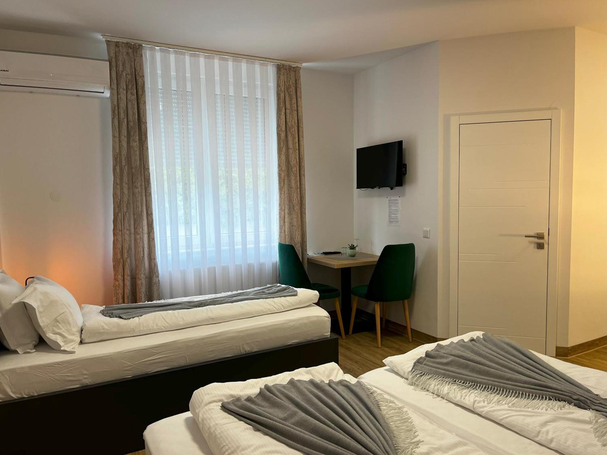 Haven Hotels - Hotel Dona Bergisch Gladbach Exterior photo