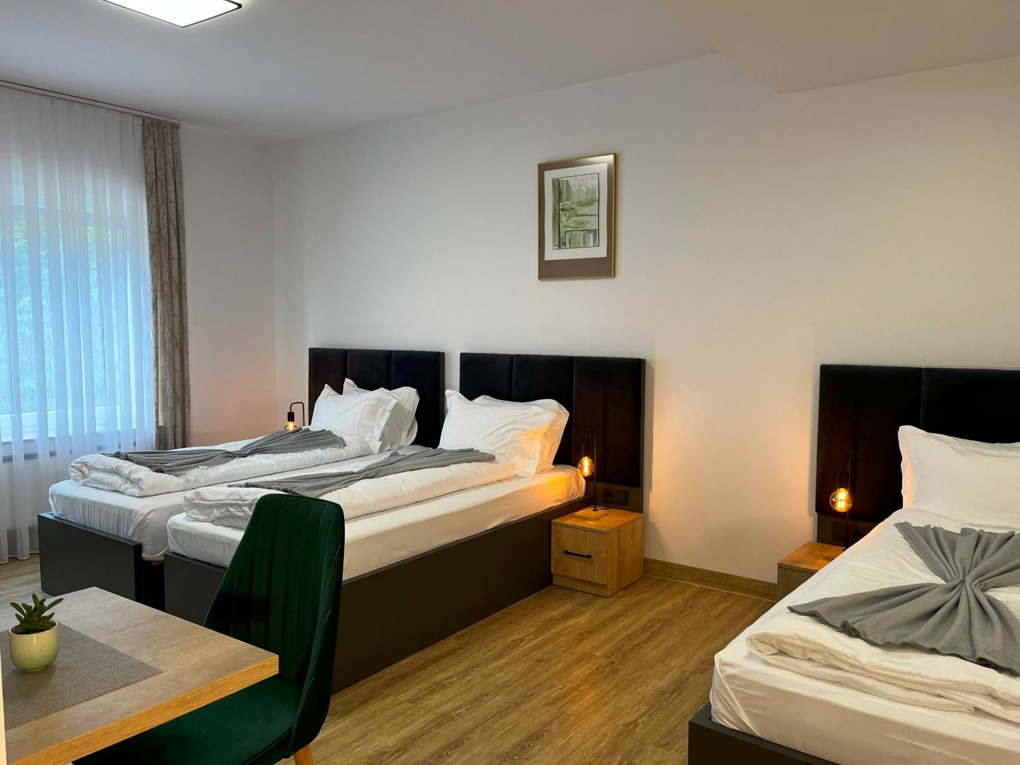 Haven Hotels - Hotel Dona Bergisch Gladbach Exterior photo